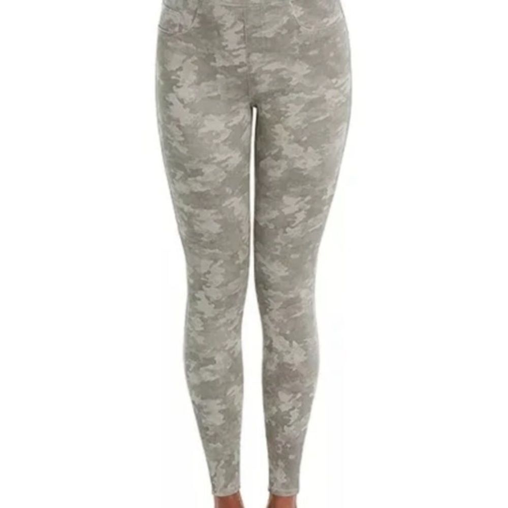 Spanx Jean-ish Ankle Leggings 2X  Stone Wash Camo Pull On Stretch Pants